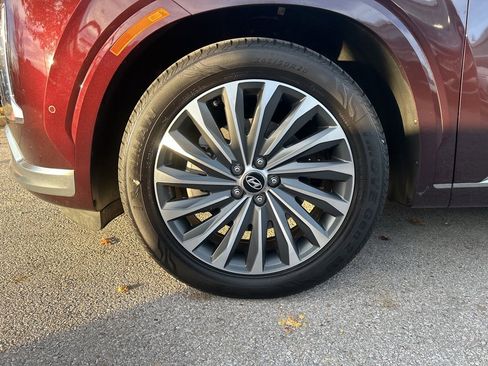 Used 2024 Hyundai Palisade Calligraphy image 33