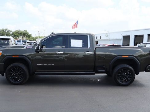 Certified 2022 GMC Sierra 2500 Denali w/ Denali Ultimate Package AWD/4WD image 6