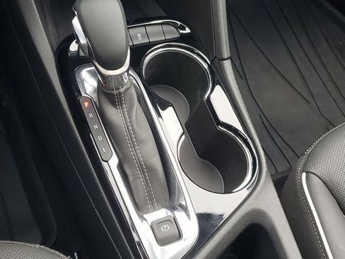 Certified 2025 Buick Encore GX Avenir w/ Avenir Convenience Package image 28