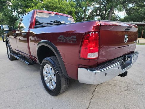 Used 2018 RAM 2500 Tradesman w/ Chrome Appearance Group AWD/4WD image 6
