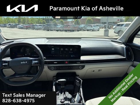 New 2026 Kia Sorento S FWD image 7