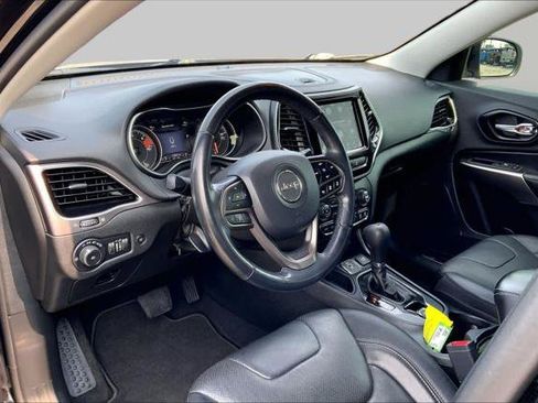 Certified 2020 Jeep Cherokee Limited w/ Technology Group FWD image 16