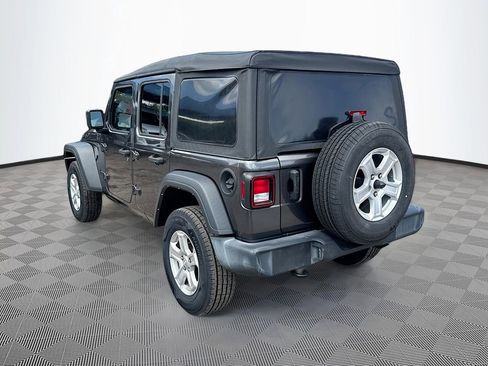 Used 2022 Jeep Wrangler Unlimited Sport AWD/4WD image 8