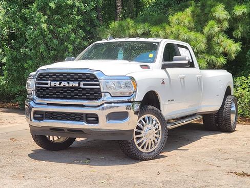 Used 2022 RAM 3500 Big Horn AWD/4WD image 1