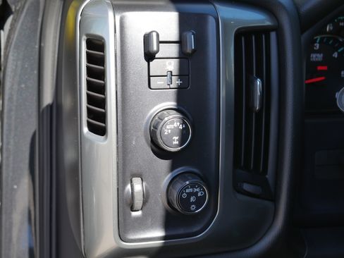 Used 2018 Chevrolet Silverado 1500 LT w/ All Star Edition image 5