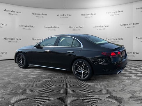 Used 2026 Mercedes-Benz E 350 4MATIC Sedan image 3