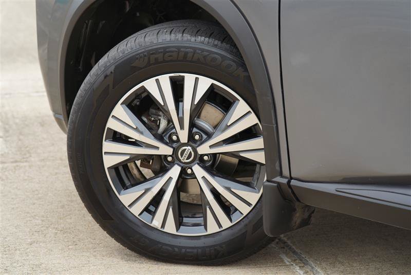 Used 2021 Nissan Rogue SV w/ Premium Package AWD/4WD image 18
