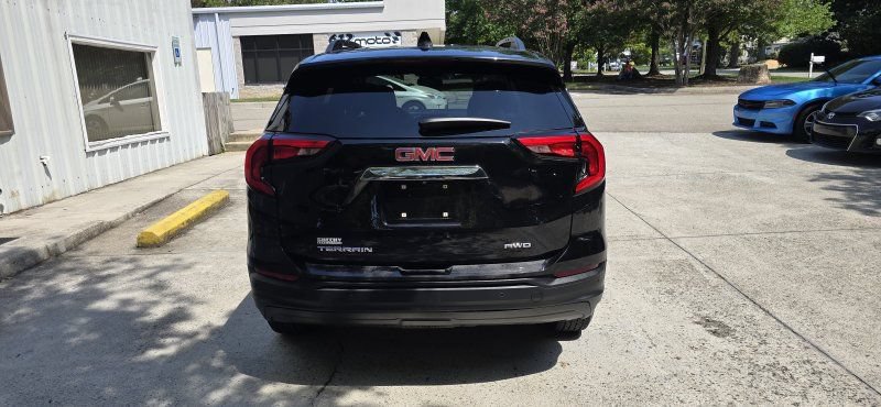 Used 2019 GMC Terrain SLE w/ Driver Convenience Package AWD/4WD image 4