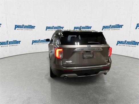 Used 2021 Ford Explorer Platinum image 9