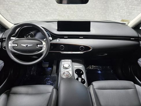 Used 2023 Genesis GV70 2.5T w/ Advanced Package image 38