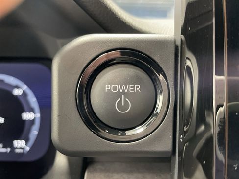 Used 2025 Toyota Tacoma Trailhunter Crew Cab image 44