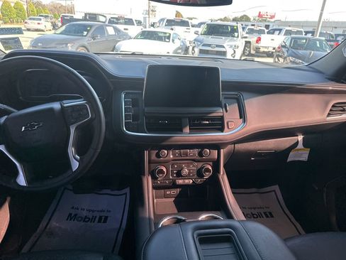 Certified 2024 Chevrolet Suburban Z71 w/ Luxury Package image 10