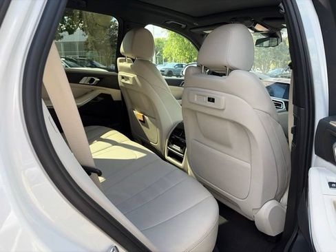 Used 2020 BMW X5 xDrive40i w/ M Sport Package AWD/4WD image 19