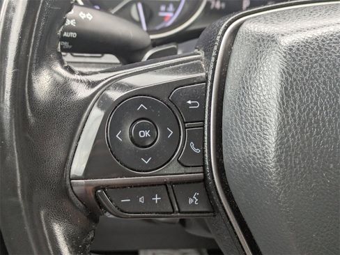 Used 2023 Toyota Camry SE image 25