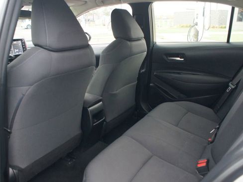 Used 2020 Toyota Corolla LE image 12