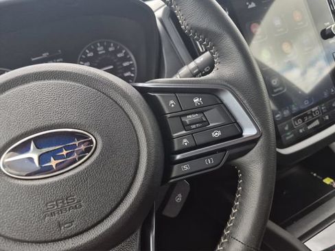 Used 2025 Subaru Forester Limited AWD/4WD image 32