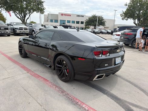 Used 2013 Chevrolet Camaro SS w/ SS Performance Package RWD image 4