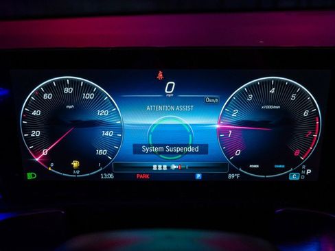 New 2025 Mercedes-Benz GLB 250 image 18