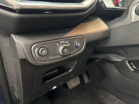 Used 2023 Chevrolet TrailBlazer LT image 34