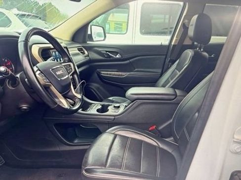 Used 2023 GMC Acadia Denali FWD image 6