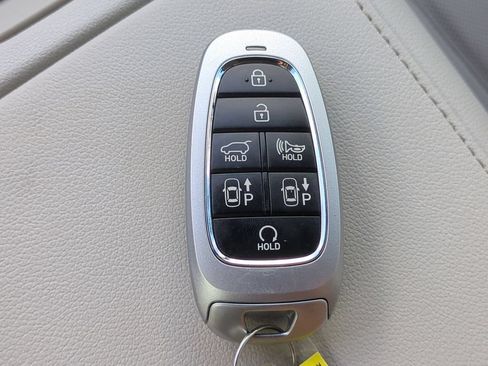 Certified 2023 Hyundai Tucson Limited FWD image 30