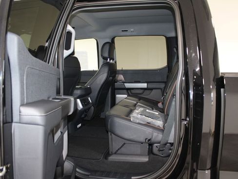 New 2025 Ford F250 Lariat w/ Lariat Ultimate Package image 25