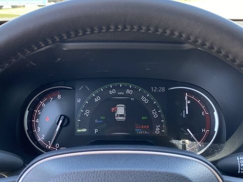 Certified 2025 Toyota RAV4 XLE Premium FWD image 34