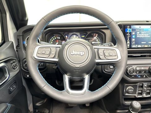 Used 2024 Jeep Wrangler High Altitude image 16