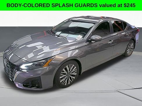 Used 2023 Nissan Altima 2.5 SV image 4