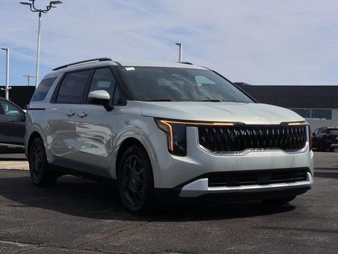 New 2026 Kia Carnival EX FWD image 1