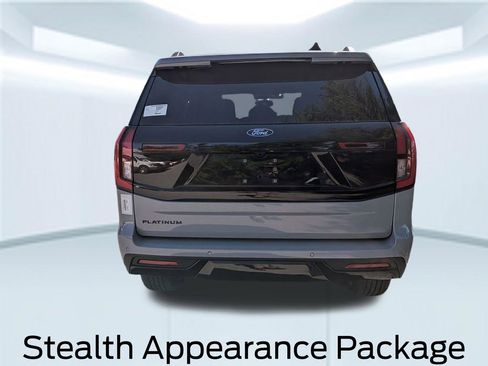 New 2026 Ford Expedition Platinum image 6