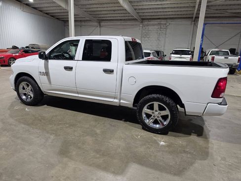 Used 2018 RAM 1500 Express AWD/4WD image 8