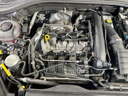Used 2021 Volkswagen Jetta SE w/ SE Cold Weather Package FWD image 29