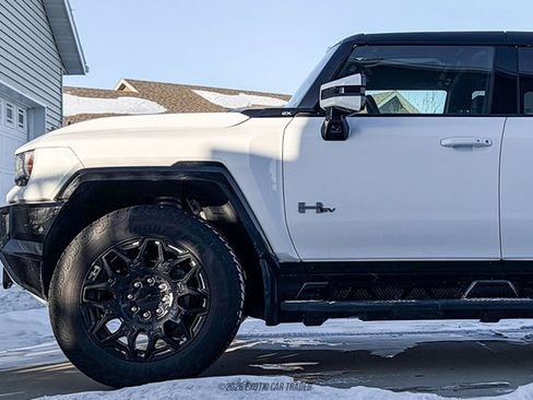 Used 2025 GMC Hummer EV 2X image 2