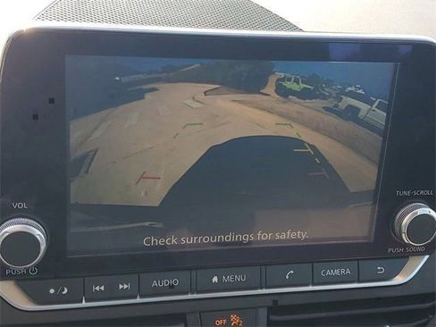 Used 2024 Nissan Altima 2.5 SV image 23