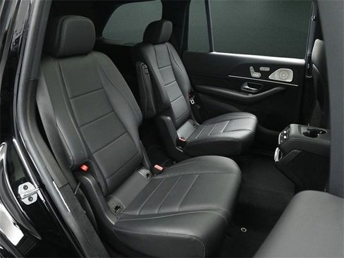 Used 2022 Mercedes-Benz GLS 450 4MATIC image 20