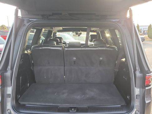 Used 2022 Jeep Wagoneer Series III w/ Premium Group I image 7