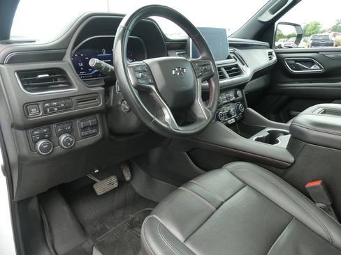 Certified 2023 Chevrolet Suburban RST w/ Luxury Package AWD/4WD image 25