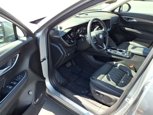 Used 2023 Buick Envision Avenir AWD/4WD image 10