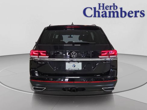 Used 2023 Volkswagen Atlas SE w/ Panoramic Sunroof Package AWD/4WD image 12