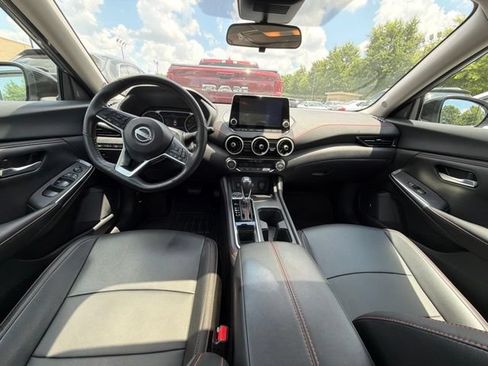 Used 2025 Nissan Sentra SR w/ SR Premium Package FWD image 28