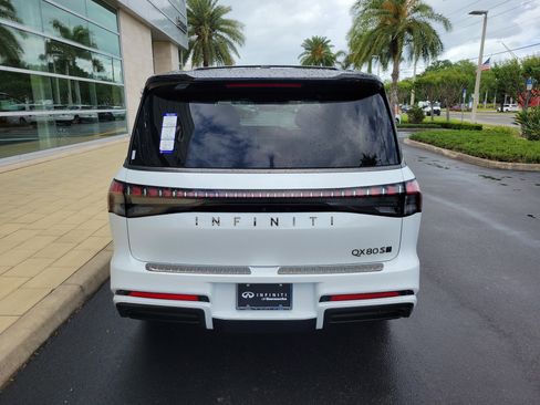 New 2026 INFINITI QX80 4WD image 5