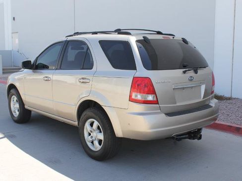 Used 2006 Kia Sorento 4WD image 7