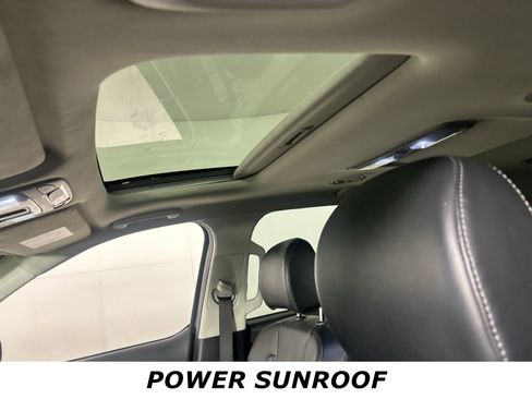 Certified 2025 Kia Telluride S image 7