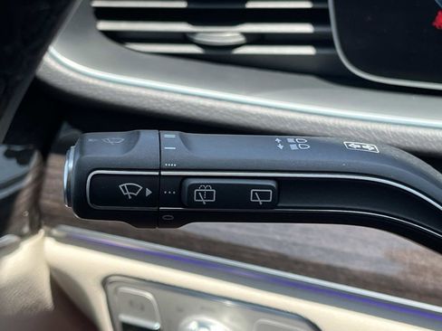 Certified 2021 Mercedes-Benz GLE 450 4MATIC image 37
