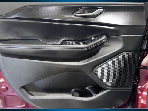 New 2025 Jeep Grand Cherokee Altitude AWD/4WD image 34