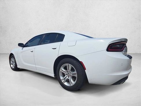 Used 2022 Dodge Charger SXT RWD image 8