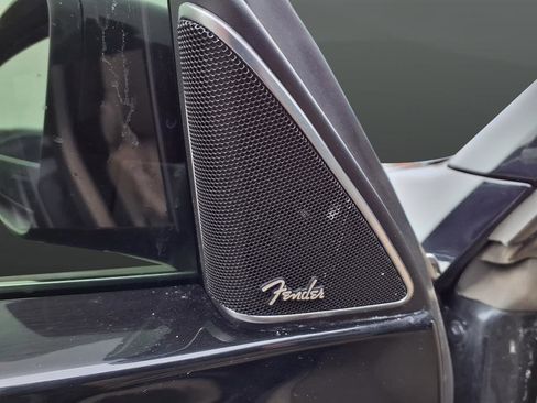 Used 2018 Volkswagen Beetle 2.0T SE w/ SE Premium Package image 35