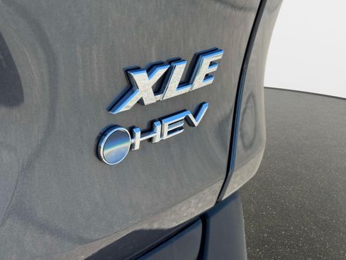Certified 2025 Toyota RAV4 XLE AWD/4WD image 11