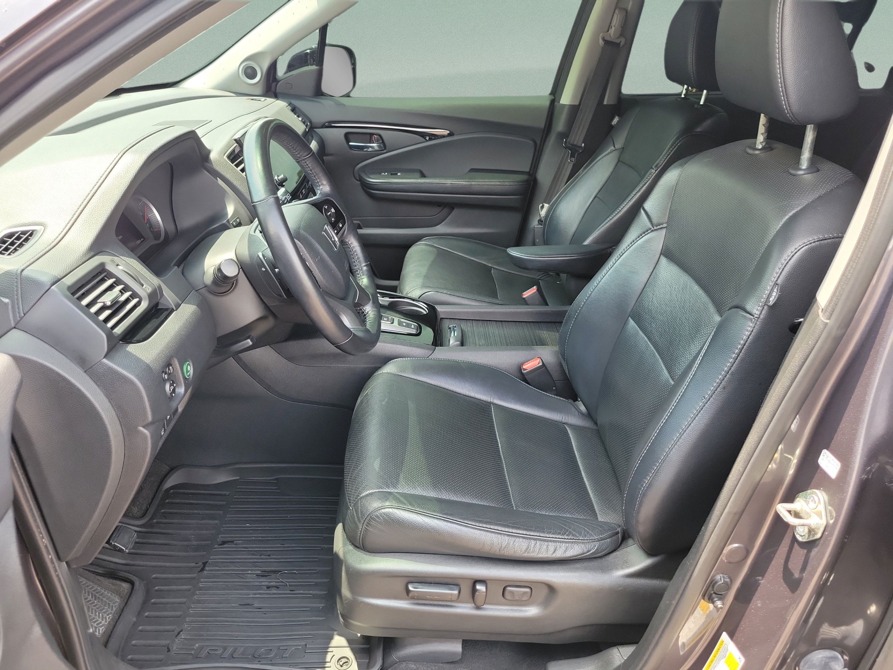 Certified 2019 Honda Pilot Elite image 25